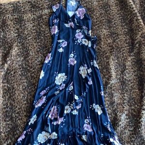 NEVER WORN Francesca’s floral dress.